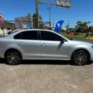 VW - VolksWagen JETTA Highline 2.0 TSI 16V 4p Tiptronic 2013 Gasolina-4
