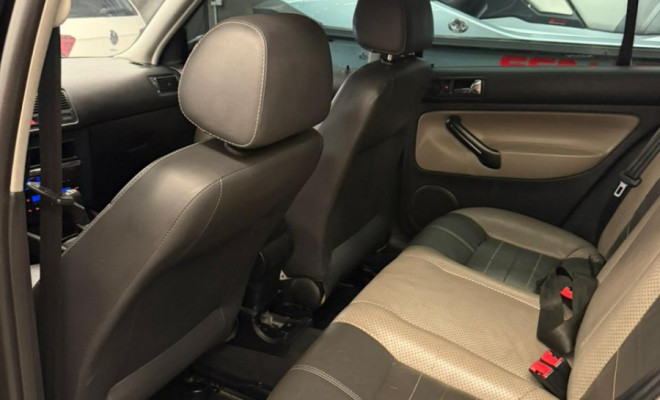 VW - VolksWagen Golf Sportline 1.6 Mi Total Flex 8V 4p 2008 Flex-5