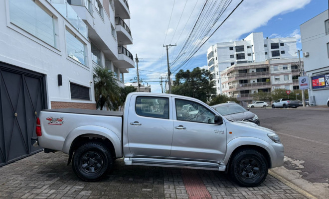 Toyota Hilux CD D4-D 4x4 3.0 TDI Dies. Mec. 2013 Diesel-2