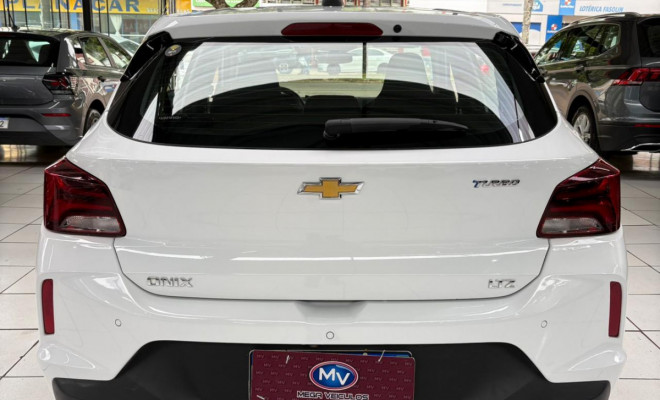 GM - Chevrolet ONIX HATCH LTZ 1.0 12V TB Flex 5p Mec. 2020 Flex-11