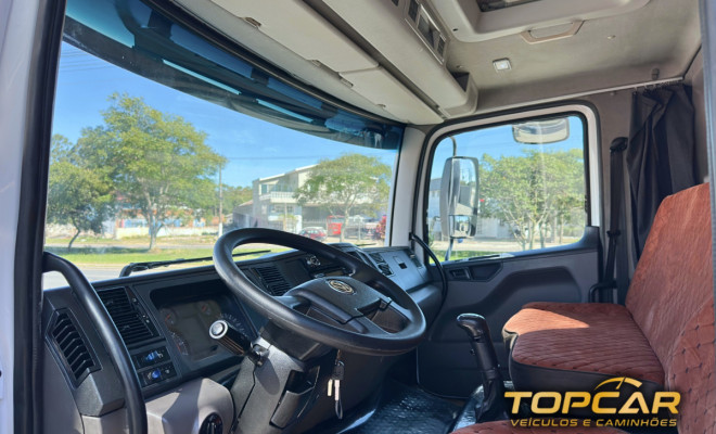 VOLKSWAGEN 24-280 E Constel. 8x2 2p (diesel)(E5) 2014 Diesel-7