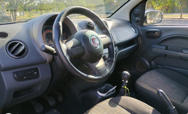 Fiat UNO VIVACE Celeb. 1.0 EVO F.Flex 8V 5p 2015 Flex-4