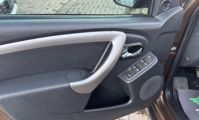 Renault DUSTER 1.6 Hi-Flex 16V Mec. 2016 Flex-9