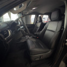 Toyota Hilux SW4 SRX Plat. 4x4 2.8 TB Die. Aut. 2024 Diesel-8