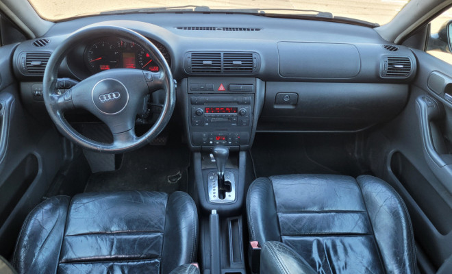 Audi A3 1.8 5p Aut. 2003 Gasolina-3