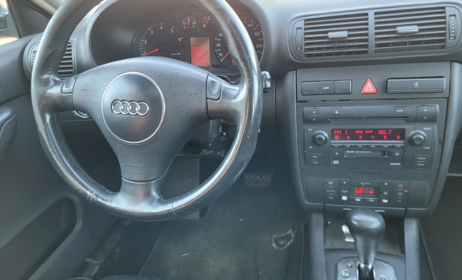 Audi A3 1.8 5p Aut. 2003 Gasolina-6