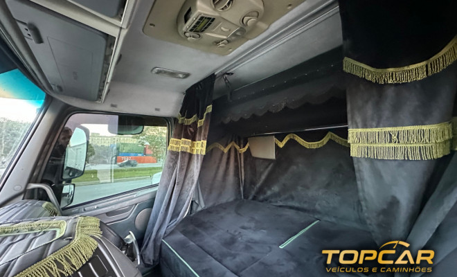 VOLVO FH 440 6x2 2p (diesel) 2010 Diesel-4