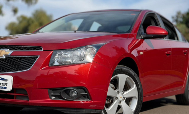 GM - Chevrolet CRUZE HB Sport LT 1.8 16V FlexP. 5p Aut 2013 Flex-1