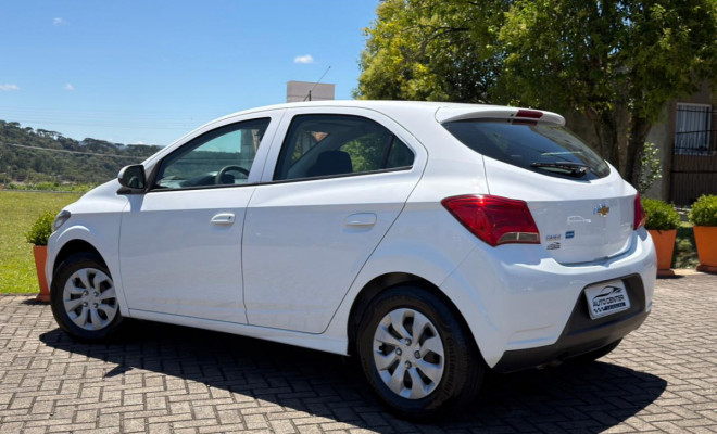 GM - Chevrolet ONIX HATCH LT 1.0 8V FlexPower 5p Mec. 2018 Flex-9