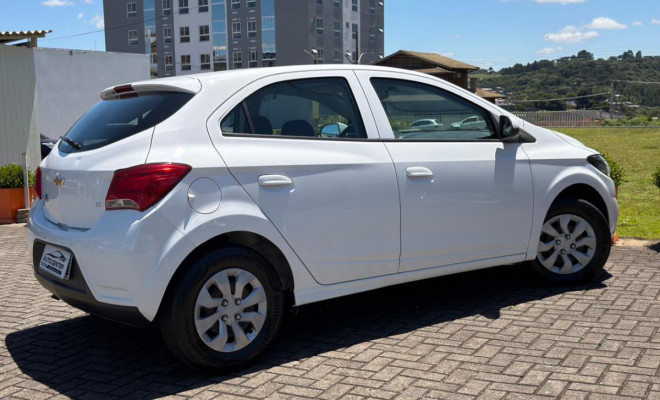 GM - Chevrolet ONIX HATCH LT 1.0 8V FlexPower 5p Mec. 2018 Flex-16