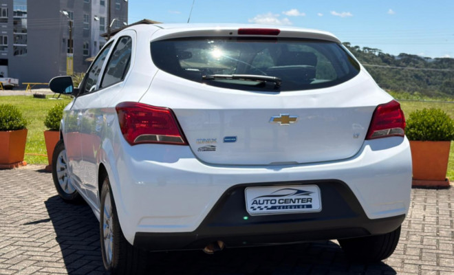 GM - Chevrolet ONIX HATCH LT 1.0 8V FlexPower 5p Mec. 2018 Flex-11