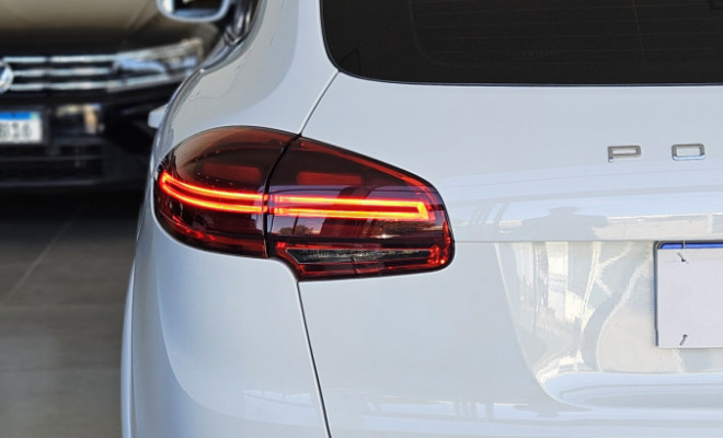 Porsche Cayenne Platinum Ed. 3.6 2018 Gasolina-17