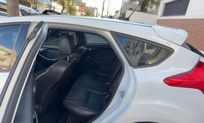 Ford Focus 1.6 S/SE/SE Plus Flex 8V/16V  5p 2015 Flex-7