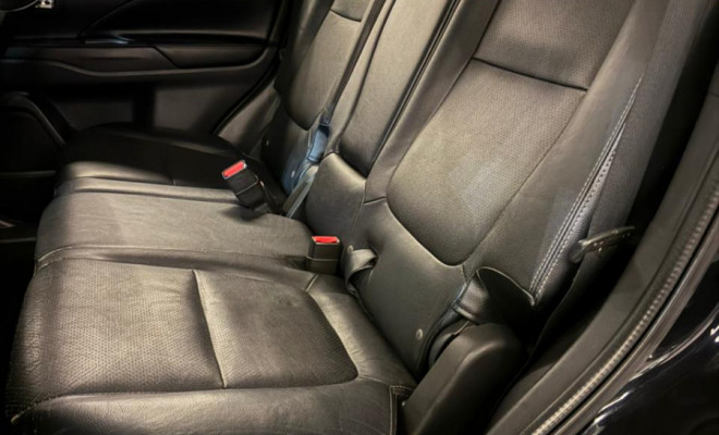 Mitsubishi OUTLANDER 2.2 165cv Diesel Aut. 2016 Diesel-18
