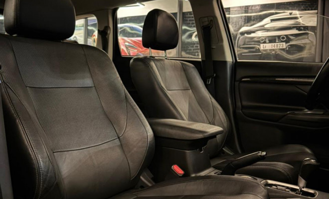 Mitsubishi OUTLANDER 2.2 165cv Diesel Aut. 2016 Diesel-17