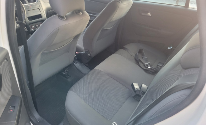 VW - VolksWagen Fox Plus 1.0Mi/ 1.0Mi Total Flex 8V 4p 2010 Flex-2