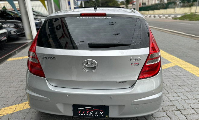 Hyundai i30 2.0 16V 145cv 5p Aut. 2010 Gasolina-2