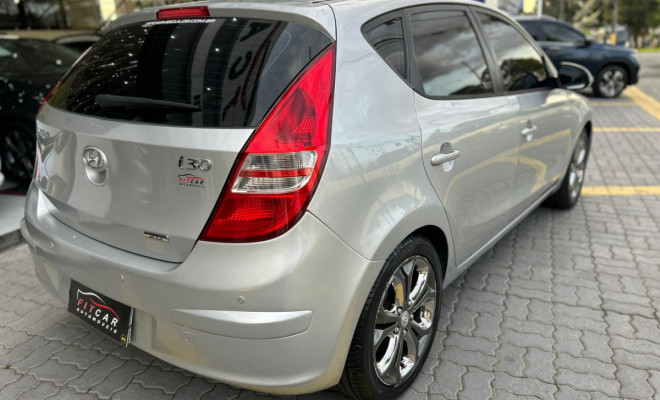 Hyundai i30 2.0 16V 145cv 5p Aut. 2010 Gasolina-1