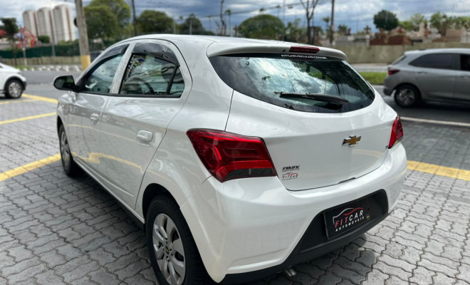 GM - Chevrolet ONIX HATCH LT 1.0 8V FlexPower 5p Mec. 2019 Flex-1