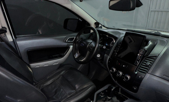 Ford Ranger Limited 3.2 4x4 CD Diesel Aut. 2015 Diesel-2