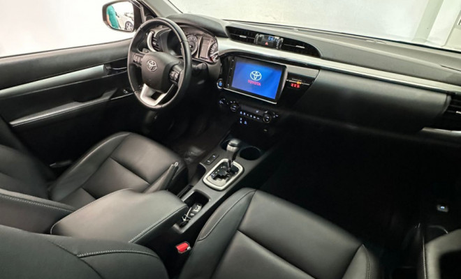 Toyota Hilux CD SRV 4x4 2.8 TDI Diesel Aut. 2024-2