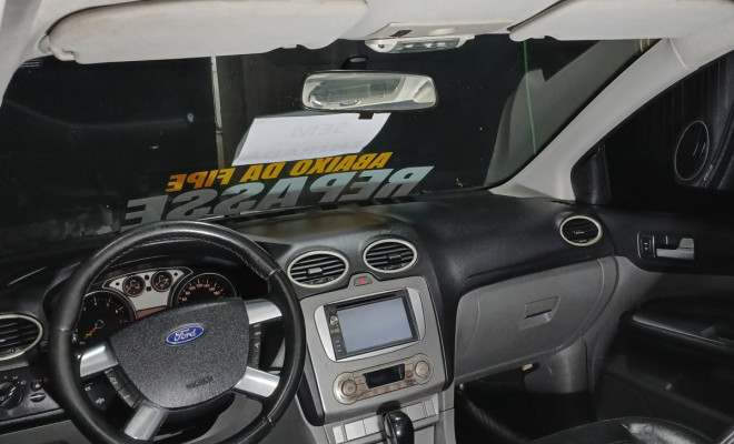 Ford Focus Ghia Sed. 2.0 16V/2.0 16V Flex Aut 2011 Flex-7
