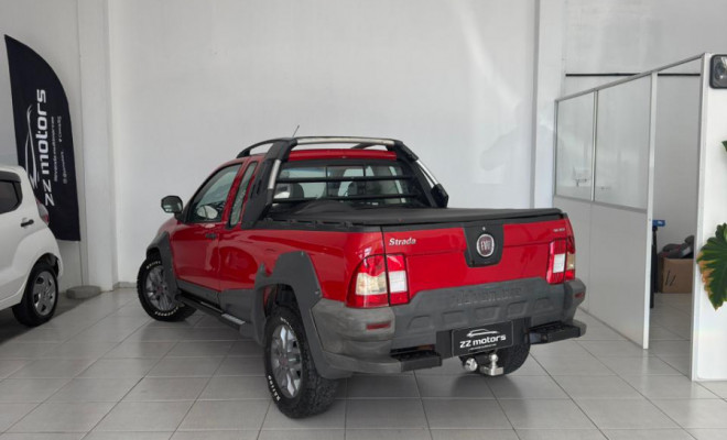 Fiat Strada Adventure 1.8 Flex CE 2013-5