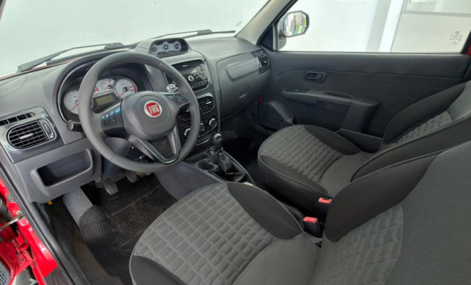 Fiat Strada Adventure 1.8 Flex CE 2013-1