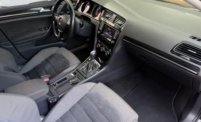 VW - VolksWagen Golf Highline 1.4 TSI 140cv Aut. 2014 Flex-6