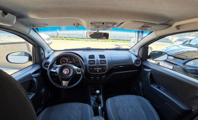 Fiat Grand Siena ATTRAC. 1.4 EVO F.Flex 8V 2018 Flex-4