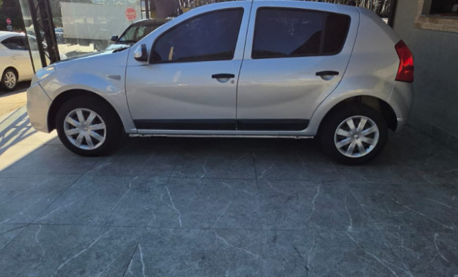 Renault SANDERO Expression Hi-Flex 1.6 8V 5p 2012 Flex-1
