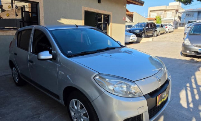 Renault SANDERO Expression Hi-Flex 1.6 8V 5p 2012 Flex-8