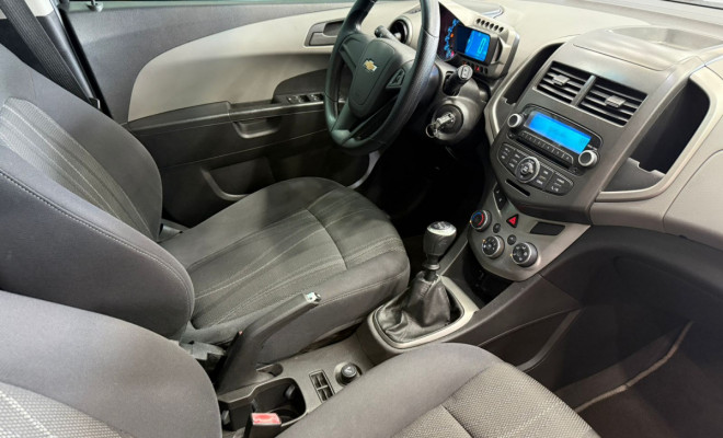GM - Chevrolet SONIC HB LT 1.6 16V FlexPower 5p Mec. 2013 Flex-8