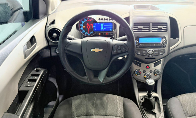GM - Chevrolet SONIC HB LT 1.6 16V FlexPower 5p Mec. 2013 Flex-6