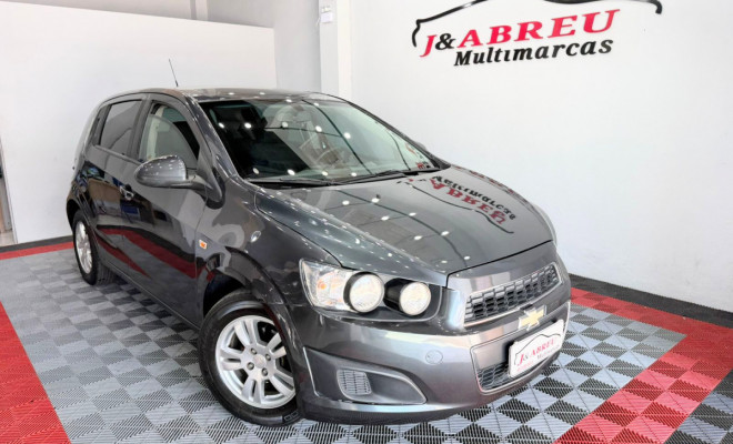 GM - Chevrolet SONIC HB LT 1.6 16V FlexPower 5p Mec. 2013 Flex