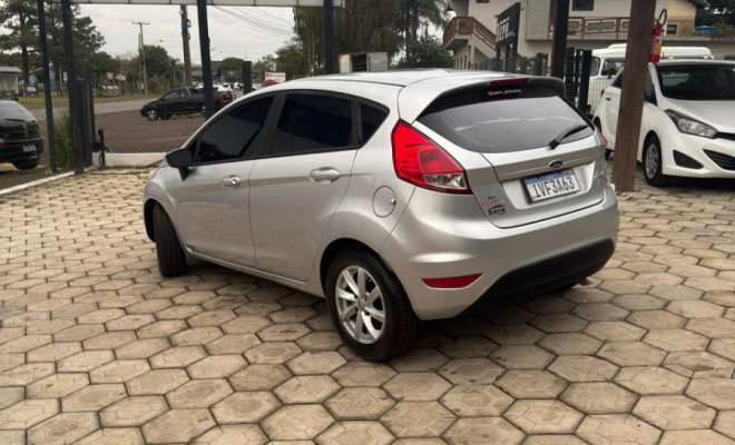 Ford Fiesta 1.6 16V Flex Aut. 5p 2014 Flex-2