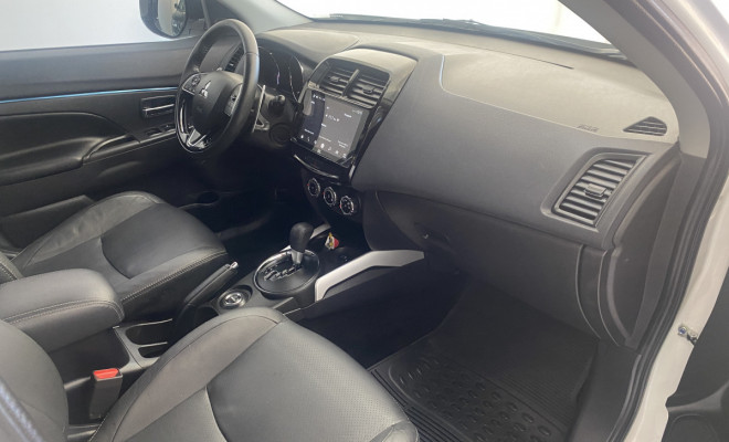 Mitsubishi OUTLANDER Sport HPE 4x4 Aut 2022-7