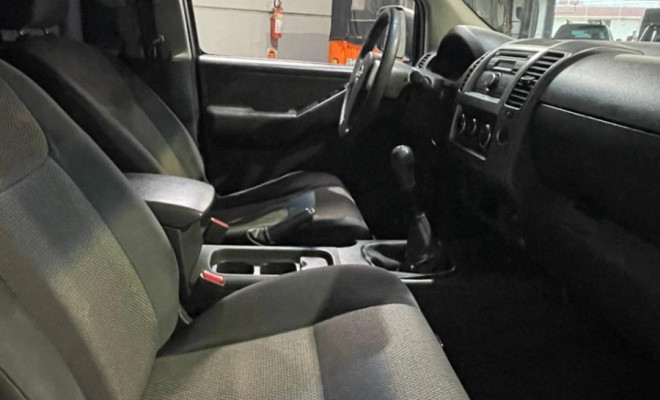 Nissan Frontier SV AT.CD 4x4 2.5 TB Diesel Mec. 2013 Diesel-2