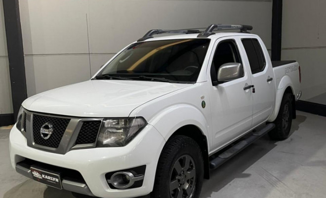 Nissan Frontier SV AT.CD 4x4 2.5 TB Diesel Mec. 2013 Diesel