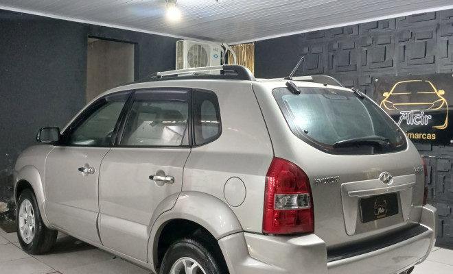 Hyundai Tucson 2.0 16V Mec. 2010 Flex-4