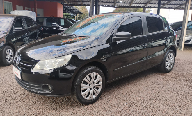VW - VolksWagen Gol (novo) 1.0 Mi Total Flex 8V 4p 2013 Flex-1
