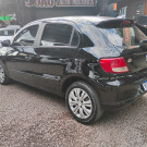 VW - VolksWagen Gol (novo) 1.0 Mi Total Flex 8V 4p 2013 Flex-0
