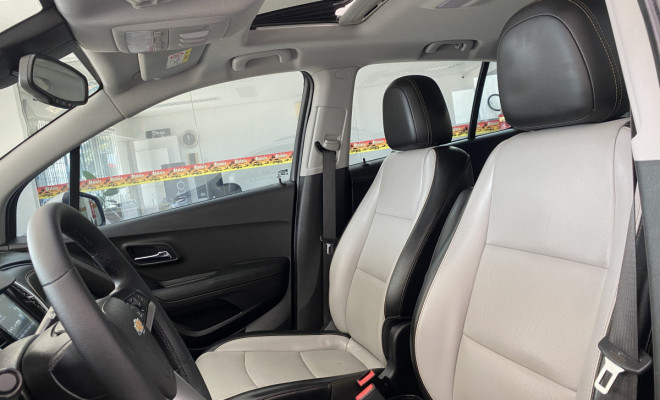 GM - TRACKER LTZ 1.4 C/ Teto Aut 2017-8