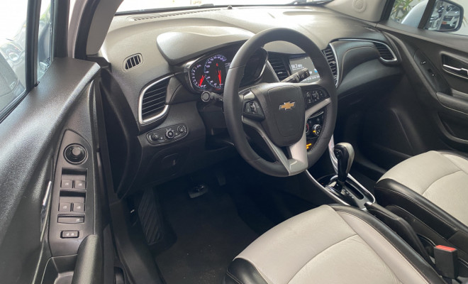 GM - TRACKER LTZ 1.4 C/ Teto Aut 2017-5