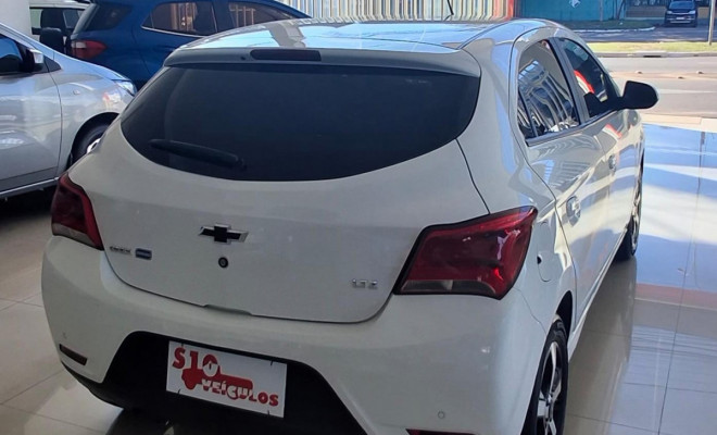 GM - Chevrolet ONIX HATCH LTZ 1.4 8V FlexPower 5p Aut. 2018 Flex-2