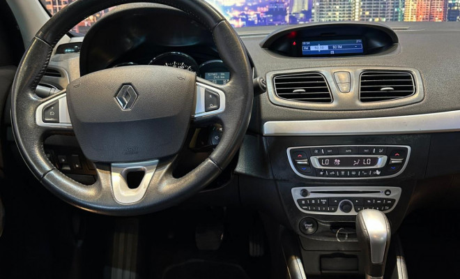 Renault FLUENCE Sed. Dynamique 2.0 16V FLEX Aut. 2013 Flex-5
