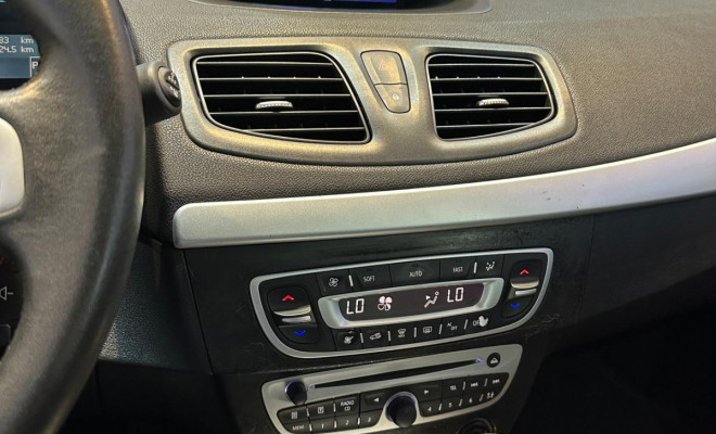 Renault FLUENCE Sed. Dynamique 2.0 16V FLEX Aut. 2013 Flex-7