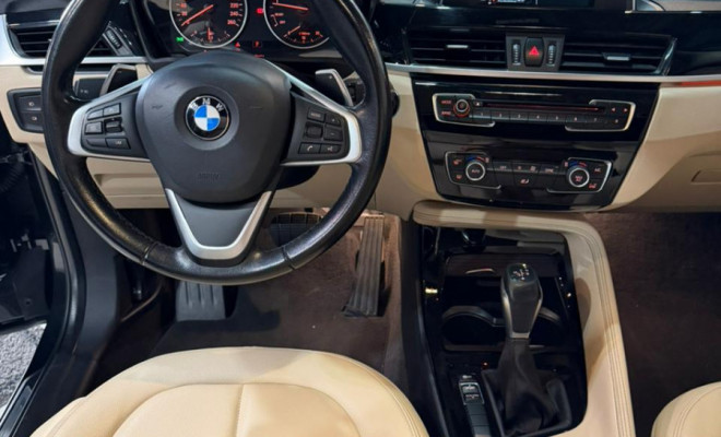 BMW X1 SDRIVE 20i X-Line 2.0 TB Active Flex 2015 Flex-8