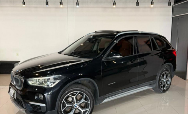 BMW X1 SDRIVE 20i X-Line 2.0 TB Active Flex 2015 Flex