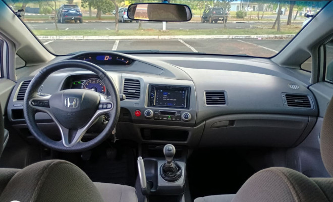 Honda Civic Sed. LXL/LXL SE 1.8 Flex 16V Mec. 2011 Flex-6